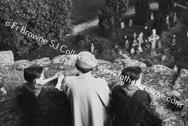 BOWERS FAMILY AT MONASTERBOICE